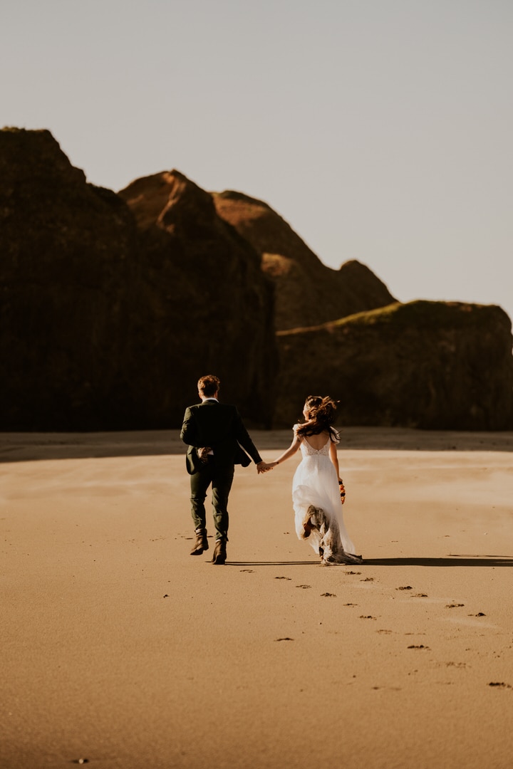 Oregon Elopement Guide: How to Elope in Oregon